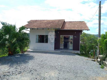 Casa semi-mobiliada para alugar no Bairro Gabiroba - Ituporanga - SC - Ituporanga/SC, 
